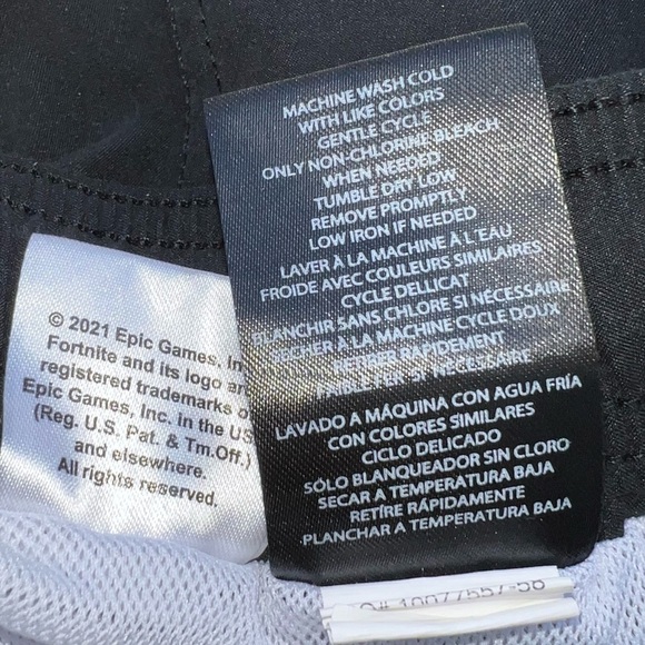 BOYS XXL 18/20 Fortnite bathing trunks by Mad Engine - Picture 5 of 7